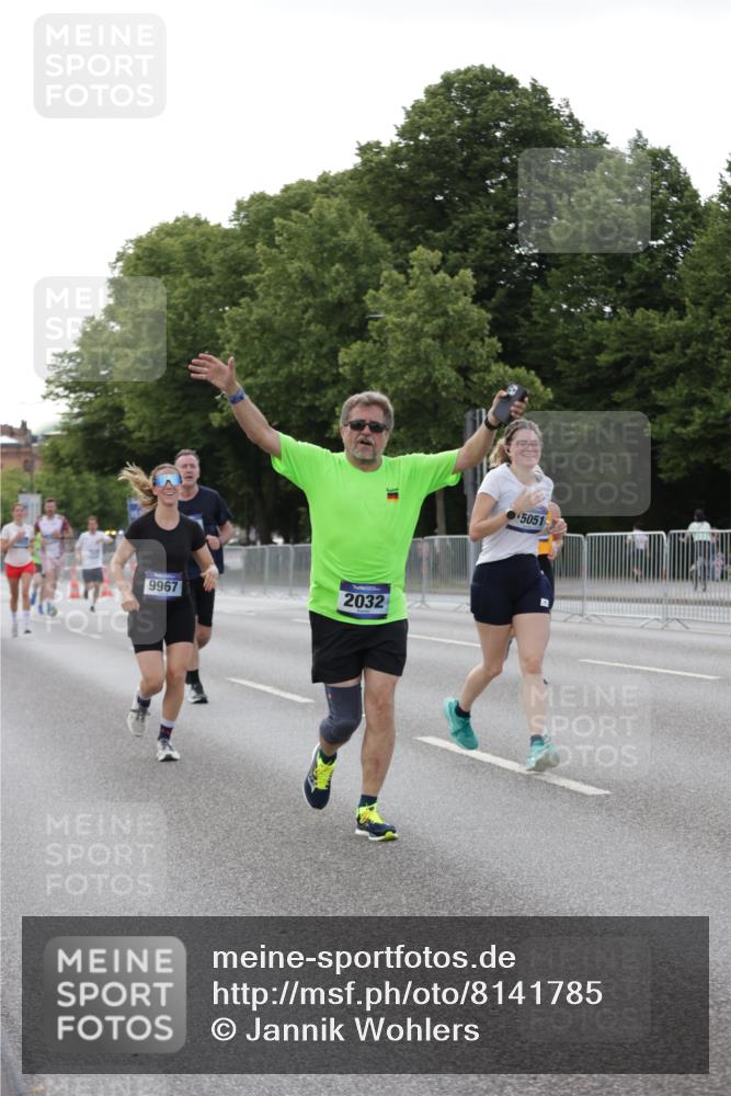 29.06.2025 - hella hamburg halbmarathon Jannik Wohlers http://msf.ph/oto/8141785 29.06.2025 10:07:03 Lombardsbrücke 1893, 2032, 2136, 3922, 4550, 5242, 5899, 6196, 6517, 6518, 6707, 6713, 6715, 7019, 9338, 9967, 10700, 15051, 15673, 17062, 18218 meine-sportfotos.de