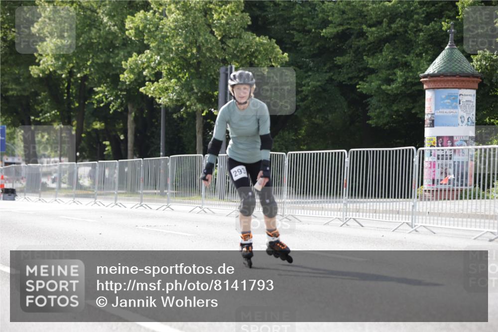 29.06.2025 - hella hamburg halbmarathon Jannik Wohlers http://msf.ph/oto/8141793 29.06.2025 09:05:20 Lombardsbrücke  meine-sportfotos.de