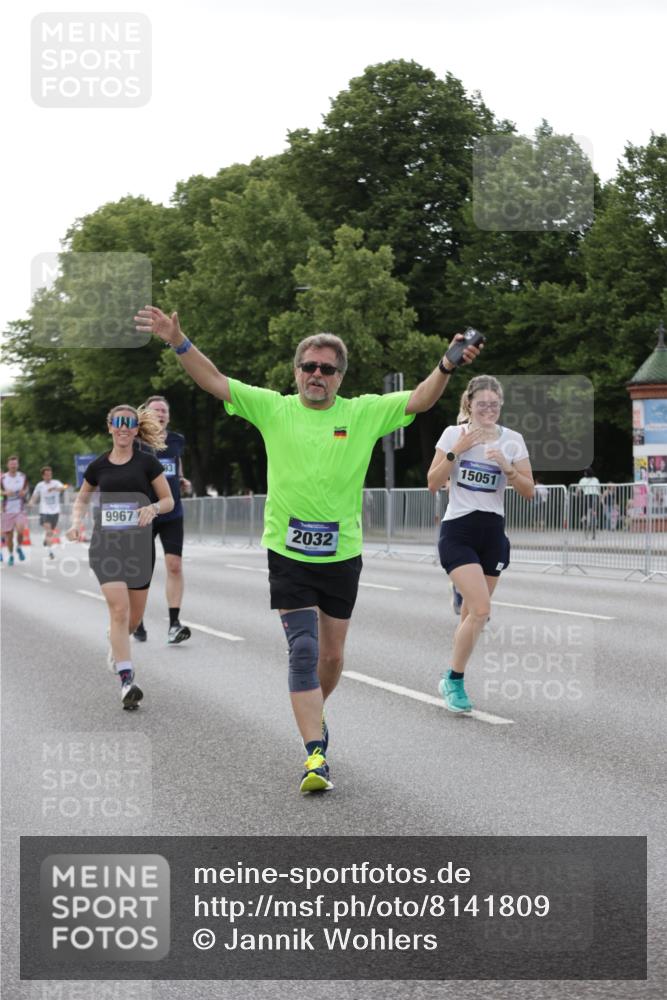 29.06.2025 - hella hamburg halbmarathon Jannik Wohlers http://msf.ph/oto/8141809 29.06.2025 10:07:04 Lombardsbrücke 1893, 2032, 2136, 3922, 4502, 4550, 5242, 6196, 6517, 6518, 6707, 6713, 6715, 7019, 9338, 9967, 10700, 15051, 15673, 17062, 18218, 18721 meine-sportfotos.de