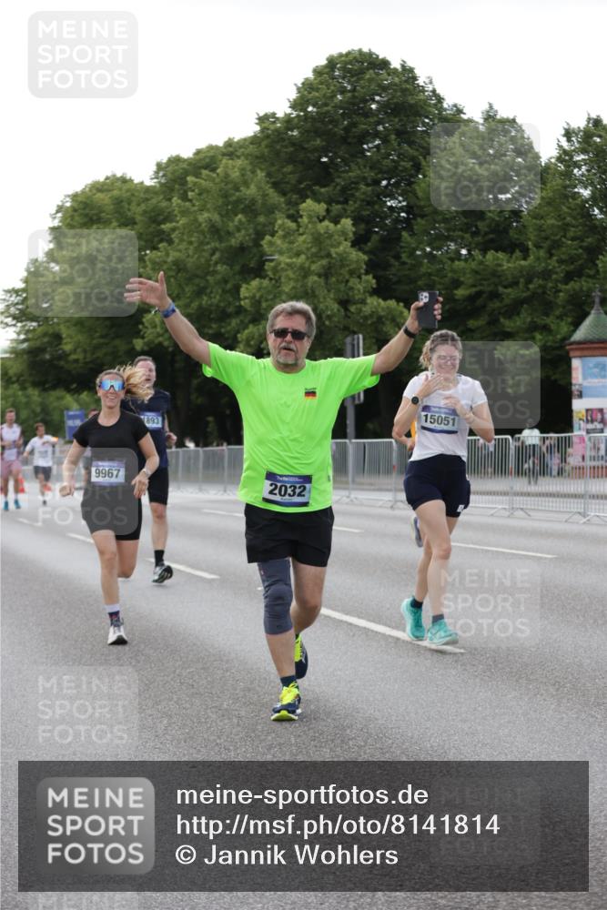 29.06.2025 - hella hamburg halbmarathon Jannik Wohlers http://msf.ph/oto/8141814 29.06.2025 10:07:04 Lombardsbrücke 1893, 2032, 2136, 3922, 4502, 4550, 5242, 6196, 6517, 6518, 6707, 6713, 6715, 7019, 9338, 9967, 10700, 15051, 15673, 17062, 18218, 18721 meine-sportfotos.de