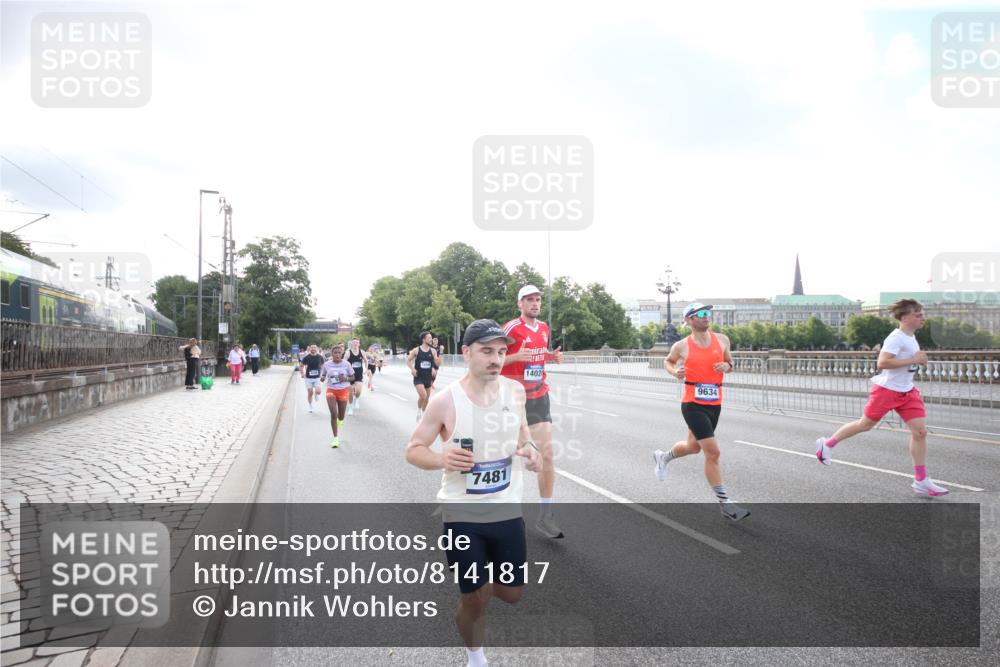 29.06.2025 - hella hamburg halbmarathon Jannik Wohlers http://msf.ph/oto/8141817 29.06.2025 09:45:01 Lombardsbrücke 57, 1758, 1990, 3043, 4050, 4129, 4698, 4749, 5070, 5328, 5746, 5826, 6358, 7272, 7389, 7481, 7651, 7723, 8209, 8883, 9137, 9381, 9571, 9634, 10171, 11413, 11857, 12049, 12234, 12988, 14028, 14289, 14395, 14784, 15621, 15672, 16157, 16711, 17175, 17374, 17802, 18099, 18102, 18692, 19194, 19202, 19203, 19204 meine-sportfotos.de
