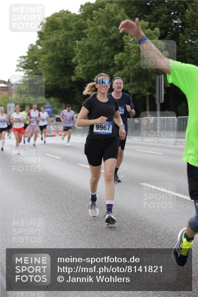 29.06.2025 - hella hamburg halbmarathon Jannik Wohlers http://msf.ph/oto/8141821 29.06.2025 10:07:05 Lombardsbrücke 1893, 2032, 2136, 3922, 4502, 4550, 5242, 6196, 6517, 6518, 6707, 6713, 6715, 7019, 9338, 9967, 10700, 15051, 15673, 17062, 18218, 18721 meine-sportfotos.de