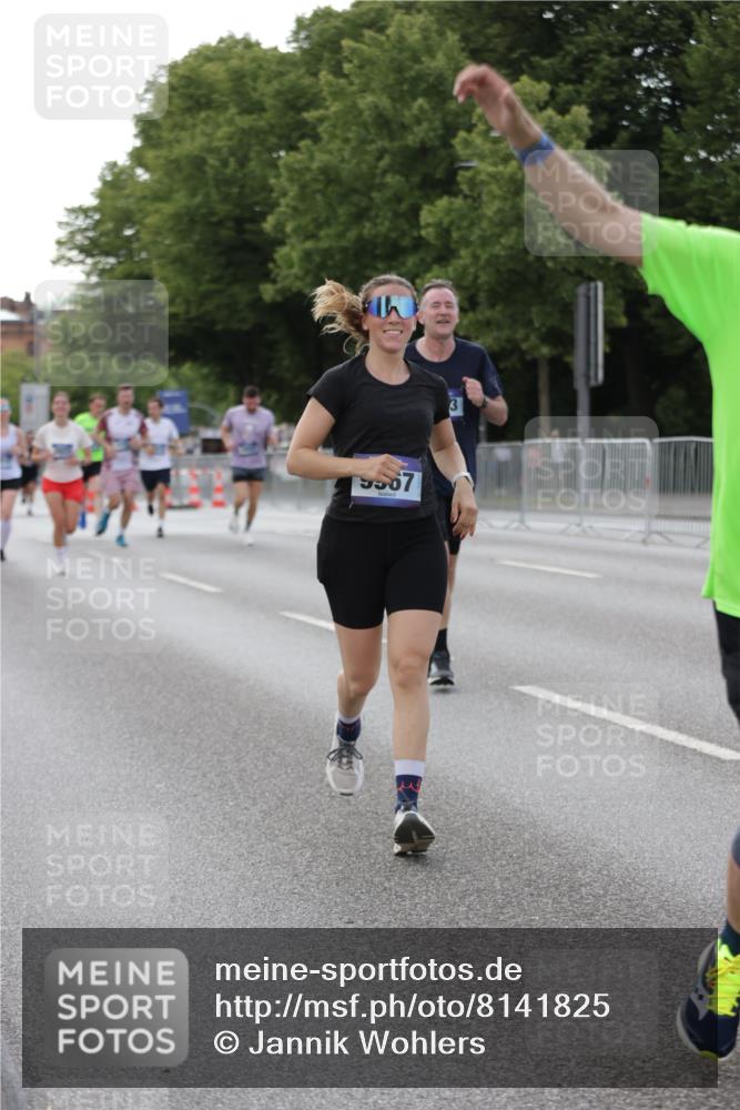 29.06.2025 - hella hamburg halbmarathon Jannik Wohlers http://msf.ph/oto/8141825 29.06.2025 10:07:05 Lombardsbrücke 1893, 2032, 2136, 3922, 4502, 4550, 5242, 6196, 6517, 6518, 6707, 6713, 6715, 7019, 9338, 9967, 10700, 15051, 15673, 17062, 18218, 18721 meine-sportfotos.de