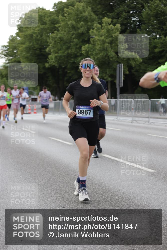 29.06.2025 - hella hamburg halbmarathon Jannik Wohlers http://msf.ph/oto/8141847 29.06.2025 10:07:05 Lombardsbrücke 1893, 2032, 2136, 3922, 4502, 4550, 5242, 6196, 6517, 6518, 6707, 6713, 6715, 7019, 9338, 9967, 10700, 15051, 15673, 17062, 18218, 18721 meine-sportfotos.de