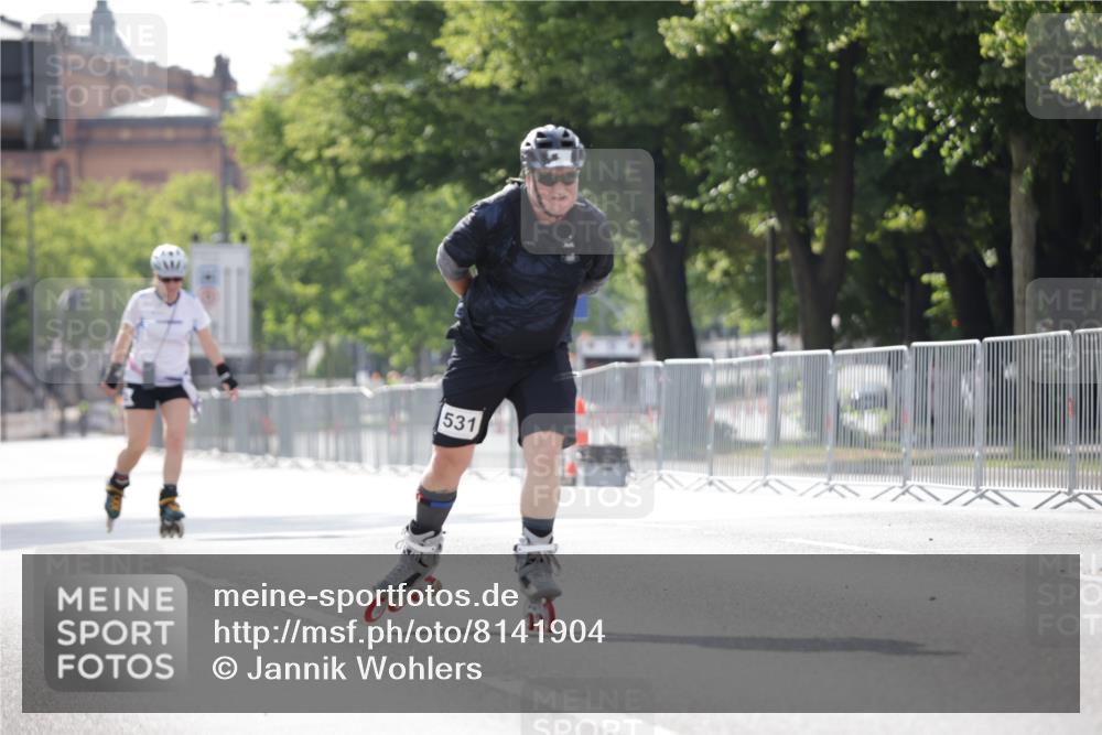 29.06.2025 - hella hamburg halbmarathon Jannik Wohlers http://msf.ph/oto/8141904 29.06.2025 09:05:23 Lombardsbrücke  meine-sportfotos.de