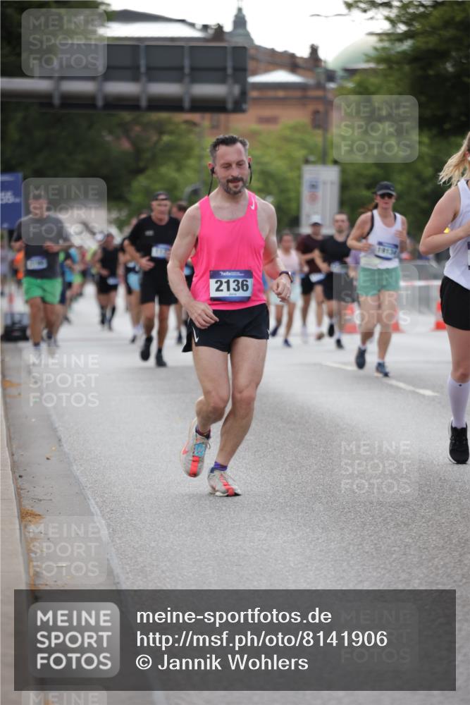 29.06.2025 - hella hamburg halbmarathon Jannik Wohlers http://msf.ph/oto/8141906 29.06.2025 10:07:08 Lombardsbrücke 1893, 2032, 2136, 3922, 4502, 4550, 6196, 6518, 6707, 6713, 6715, 7019, 9338, 9967, 10212, 10700, 12378, 15051, 15673, 17062, 18218, 18721, 19134 meine-sportfotos.de