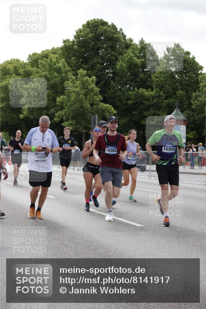 29.06.2025 - hella hamburg halbmarathon Jannik Wohlers http://msf.ph/oto/8141917 29.06.2025 10:44:03 Lombardsbrücke 1345, 1519, 2343, 2610, 3506, 4496, 5647, 5649, 6002, 7216, 7842, 8272, 9510, 9536, 10006, 10223, 10303, 10304, 10416, 11825, 12256, 12322, 12409, 12803, 12995, 13262, 13288, 13330, 13390, 13832, 13906, 14091, 14123, 14350, 14654, 14971, 15646, 16232, 16805, 17273, 17314, 17844, 17968 meine-sportfotos.de