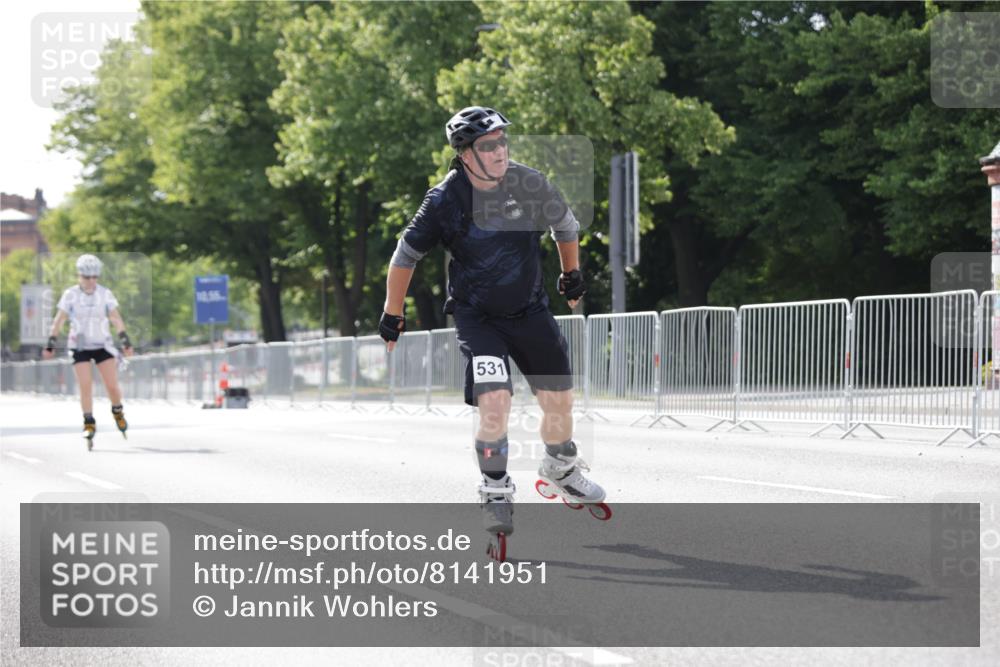 29.06.2025 - hella hamburg halbmarathon Jannik Wohlers http://msf.ph/oto/8141951 29.06.2025 09:05:25 Lombardsbrücke  meine-sportfotos.de