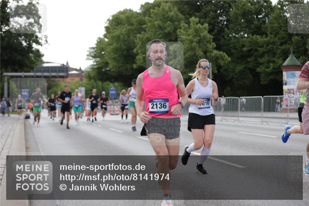 29.06.2025 - hella hamburg halbmarathon Jannik Wohlers http://msf.ph/oto/8141974 29.06.2025 10:07:12 Lombardsbrücke 1173, 1893, 2032, 2136, 2190, 3922, 4502, 4550, 6196, 7019, 7760, 9967, 10212, 11114, 11394, 11641, 12378, 15051, 15673, 16241, 17062, 18721, 19134 meine-sportfotos.de