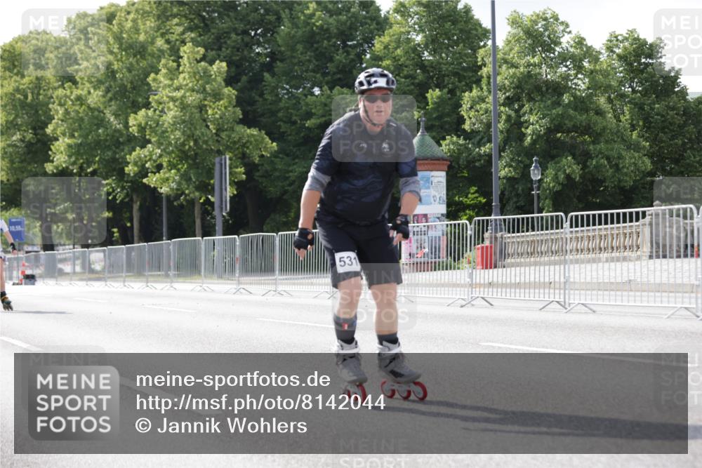 29.06.2025 - hella hamburg halbmarathon Jannik Wohlers http://msf.ph/oto/8142044 29.06.2025 09:05:26 Lombardsbrücke  meine-sportfotos.de