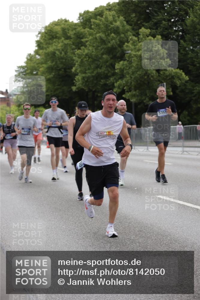 29.06.2025 - hella hamburg halbmarathon Jannik Wohlers http://msf.ph/oto/8142050 29.06.2025 10:44:11 Lombardsbrücke 2674, 3506, 4215, 4968, 5355, 5649, 6002, 7216, 9331, 9333, 9397, 9536, 10006, 10303, 10304, 10416, 11825, 12409, 13262, 13288, 13330, 13390, 14091, 14350, 14681, 14971, 16232, 17273, 17372, 17968, 18454, 18459, 19133 meine-sportfotos.de