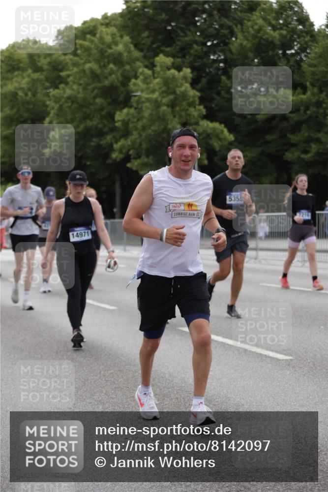 29.06.2025 - hella hamburg halbmarathon Jannik Wohlers http://msf.ph/oto/8142097 29.06.2025 10:44:12 Lombardsbrücke 2674, 3506, 4215, 4968, 5355, 5649, 6002, 7216, 9331, 9333, 9397, 9536, 10006, 10303, 10304, 10416, 12409, 13262, 13288, 13330, 13390, 14091, 14350, 14681, 14971, 16232, 17372, 18454, 18459, 19133 meine-sportfotos.de