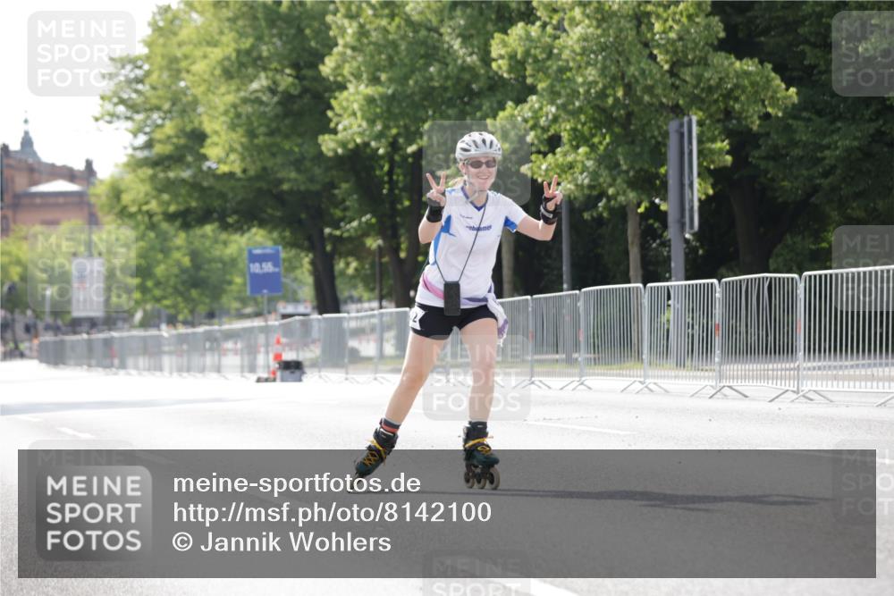 29.06.2025 - hella hamburg halbmarathon Jannik Wohlers http://msf.ph/oto/8142100 29.06.2025 09:05:29 Lombardsbrücke  meine-sportfotos.de