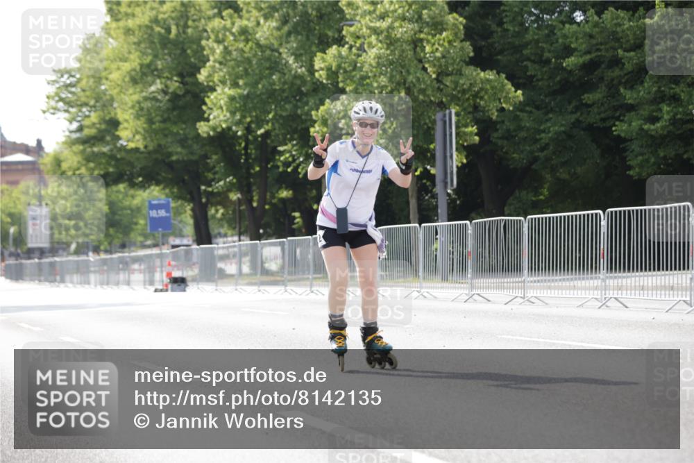 29.06.2025 - hella hamburg halbmarathon Jannik Wohlers http://msf.ph/oto/8142135 29.06.2025 09:05:29 Lombardsbrücke  meine-sportfotos.de