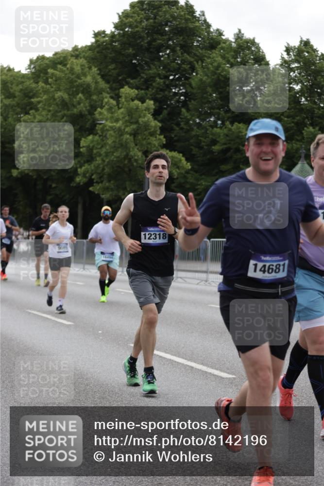 29.06.2025 - hella hamburg halbmarathon Jannik Wohlers http://msf.ph/oto/8142196 29.06.2025 10:44:22 Lombardsbrücke 1273, 1629, 1924, 2674, 3570, 4215, 4275, 4968, 5355, 6841, 6888, 8582, 9036, 9084, 9085, 9331, 9333, 9397, 9536, 10668, 11272, 12318, 13039, 13261, 14325, 14350, 14681, 15809, 16101, 16494, 16577, 17372, 18454, 18459, 19133 meine-sportfotos.de