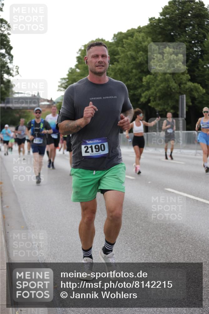 29.06.2025 - hella hamburg halbmarathon Jannik Wohlers http://msf.ph/oto/8142215 29.06.2025 10:07:22 Lombardsbrücke 1079, 1173, 2136, 2190, 2309, 3328, 3922, 4228, 4502, 4864, 5100, 6918, 7019, 7760, 9071, 9966, 10212, 10703, 11114, 11394, 11641, 12378, 12789, 13458, 16241, 16539, 16915, 18270, 18721, 19134 meine-sportfotos.de