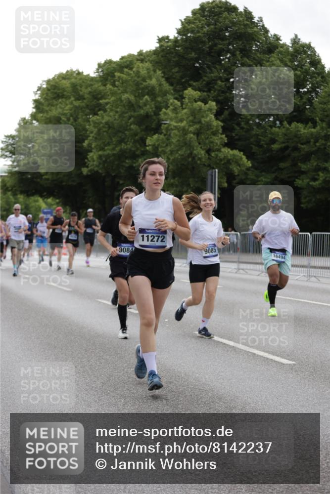 29.06.2025 - hella hamburg halbmarathon Jannik Wohlers http://msf.ph/oto/8142237 29.06.2025 10:44:24 Lombardsbrücke 1273, 1629, 1924, 2674, 3570, 4215, 4275, 4968, 5355, 6841, 6888, 8582, 9036, 9084, 9085, 9331, 9333, 9397, 10668, 10707, 11272, 12318, 13039, 13261, 14325, 14681, 15809, 16101, 16494, 16577, 17372, 18454, 18459, 19133 meine-sportfotos.de