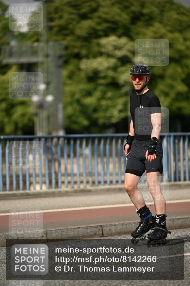 29.06.2025 - hella hamburg halbmarathon Dr. Thomas Lammeyer http://msf.ph/oto/8142266 29.06.2025 09:10:46 Kennedybrücke  meine-sportfotos.de