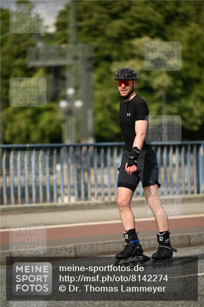 29.06.2025 - hella hamburg halbmarathon Dr. Thomas Lammeyer http://msf.ph/oto/8142274 29.06.2025 09:10:46 Kennedybrücke  meine-sportfotos.de