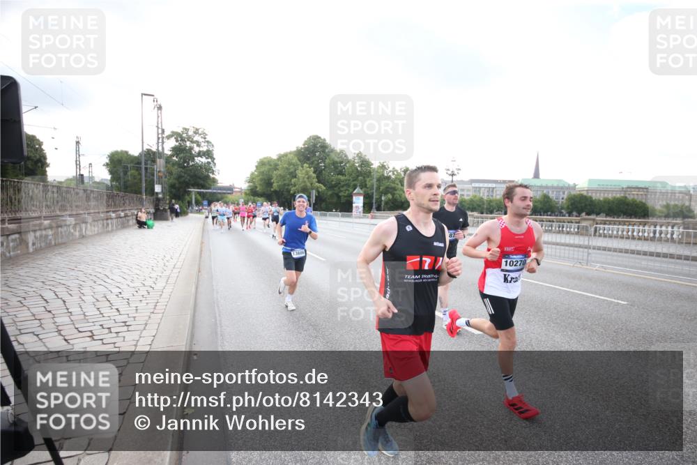 29.06.2025 - hella hamburg halbmarathon Jannik Wohlers http://msf.ph/oto/8142343 29.06.2025 09:45:25 Lombardsbrücke 1080, 1686, 1707, 1894, 2460, 4679, 5187, 5550, 6878, 7880, 7965, 8062, 8190, 10270, 10484, 10876, 11120, 12232, 12308, 12681, 13066, 13167, 13343, 13618, 13686, 13754, 14167, 14466, 14549, 14622, 15054, 15326, 15507, 15835, 15887, 16712, 16724, 16755, 17117, 17191, 17197, 17322, 17691, 18135 meine-sportfotos.de