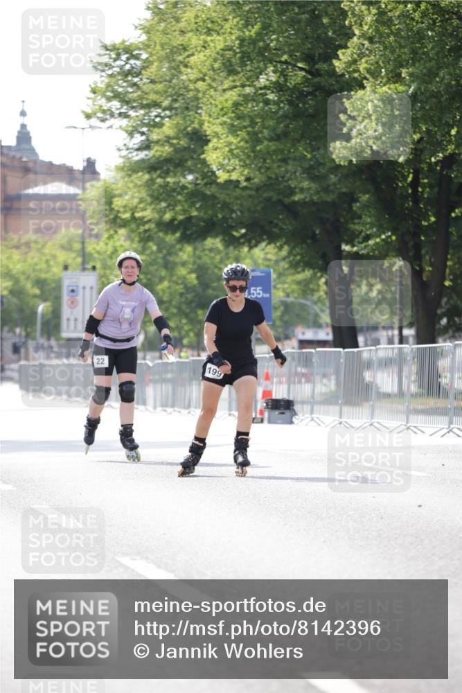 29.06.2025 - hella hamburg halbmarathon Jannik Wohlers http://msf.ph/oto/8142396 29.06.2025 09:05:52 Lombardsbrücke  meine-sportfotos.de