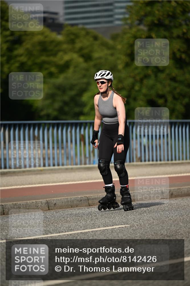 29.06.2025 - hella hamburg halbmarathon Dr. Thomas Lammeyer http://msf.ph/oto/8142426 29.06.2025 09:10:49 Kennedybrücke  meine-sportfotos.de