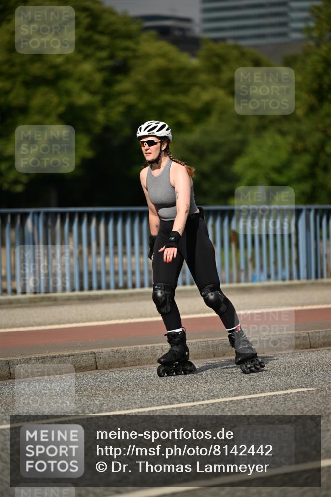 29.06.2025 - hella hamburg halbmarathon Dr. Thomas Lammeyer http://msf.ph/oto/8142442 29.06.2025 09:10:50 Kennedybrücke  meine-sportfotos.de