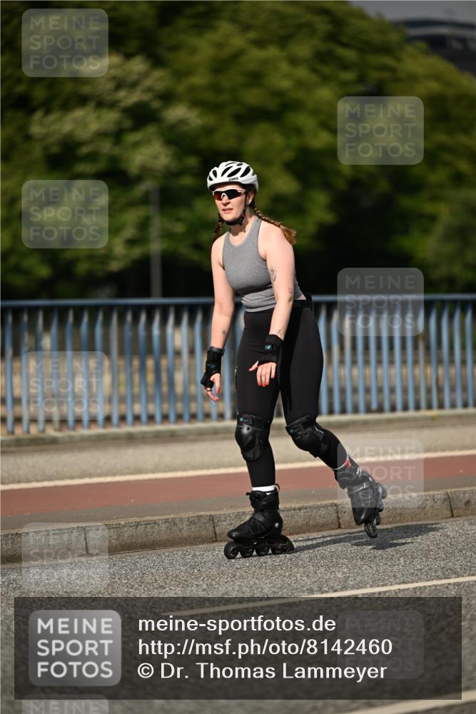 29.06.2025 - hella hamburg halbmarathon Dr. Thomas Lammeyer http://msf.ph/oto/8142460 29.06.2025 09:10:50 Kennedybrücke  meine-sportfotos.de