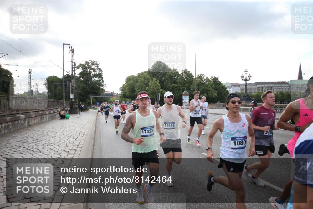 29.06.2025 - hella hamburg halbmarathon Jannik Wohlers http://msf.ph/oto/8142464 29.06.2025 09:45:31 Lombardsbrücke 1080, 1686, 1894, 2460, 4463, 4812, 5187, 5550, 6495, 6878, 7186, 7880, 7965, 8062, 10270, 10484, 11199, 12189, 12232, 12681, 13167, 13343, 13686, 13754, 14167, 14548, 14549, 14622, 15054, 15326, 15507, 15835, 16148, 16724, 16755, 16963, 17117, 17322, 17691, 18135, 18854, 19022, 19118 meine-sportfotos.de