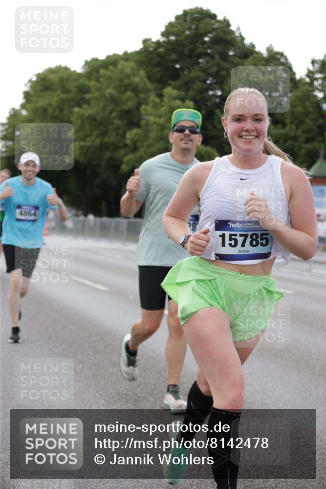 29.06.2025 - hella hamburg halbmarathon Jannik Wohlers http://msf.ph/oto/8142478 29.06.2025 10:07:33 Lombardsbrücke 1079, 1527, 2309, 3328, 4228, 4864, 5100, 5287, 6918, 7760, 9071, 9966, 10703, 11114, 11394, 11641, 12789, 12893, 13458, 15785, 16539, 16809, 16915, 18270, 18531 meine-sportfotos.de