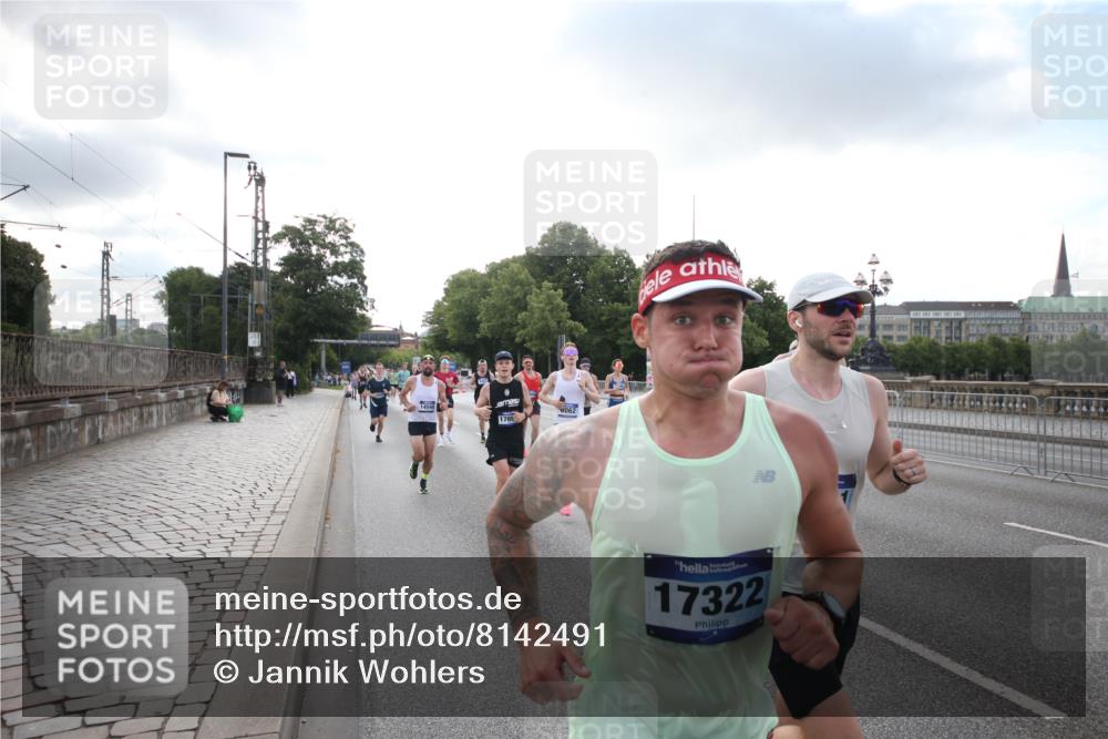 29.06.2025 - hella hamburg halbmarathon Jannik Wohlers http://msf.ph/oto/8142491 29.06.2025 09:45:31 Lombardsbrücke 1080, 1686, 1894, 2460, 4463, 4812, 5187, 5550, 6495, 6878, 7186, 7880, 7965, 8062, 10270, 10484, 11199, 12189, 12232, 12681, 13167, 13343, 13686, 13754, 14167, 14548, 14549, 14622, 15054, 15326, 15507, 15835, 16148, 16724, 16755, 16963, 17117, 17322, 17691, 18135, 18854, 19022, 19118 meine-sportfotos.de