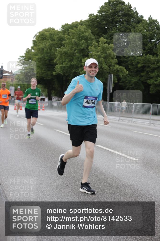29.06.2025 - hella hamburg halbmarathon Jannik Wohlers http://msf.ph/oto/8142533 29.06.2025 10:07:34 Lombardsbrücke 1079, 1527, 2309, 3328, 4228, 4864, 5100, 5287, 6918, 7348, 8585, 9071, 9966, 10703, 12789, 12893, 13458, 15785, 16539, 16809, 16915, 18270, 18325, 18531 meine-sportfotos.de
