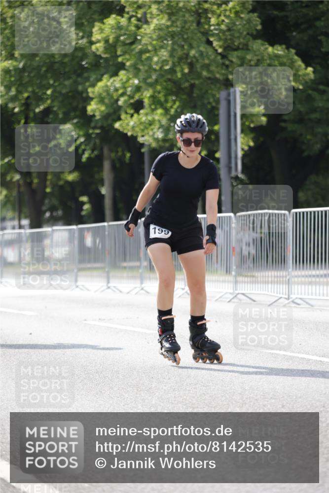 29.06.2025 - hella hamburg halbmarathon Jannik Wohlers http://msf.ph/oto/8142535 29.06.2025 09:05:55 Lombardsbrücke  meine-sportfotos.de