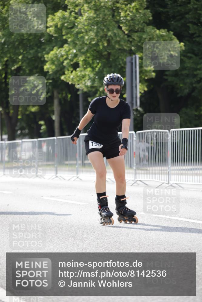 29.06.2025 - hella hamburg halbmarathon Jannik Wohlers http://msf.ph/oto/8142536 29.06.2025 09:05:55 Lombardsbrücke  meine-sportfotos.de