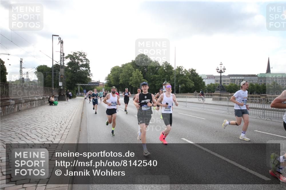 29.06.2025 - hella hamburg halbmarathon Jannik Wohlers http://msf.ph/oto/8142540 29.06.2025 09:45:32 Lombardsbrücke 1080, 1686, 1894, 2460, 4463, 4812, 5187, 5550, 6495, 6878, 7186, 7880, 7965, 8062, 10270, 10484, 11199, 12189, 12232, 12681, 13167, 13343, 13686, 13754, 14167, 14548, 14549, 14622, 15054, 15326, 15507, 15835, 16148, 16724, 16755, 16963, 17117, 17322, 17691, 18135, 18854, 19022, 19118 meine-sportfotos.de