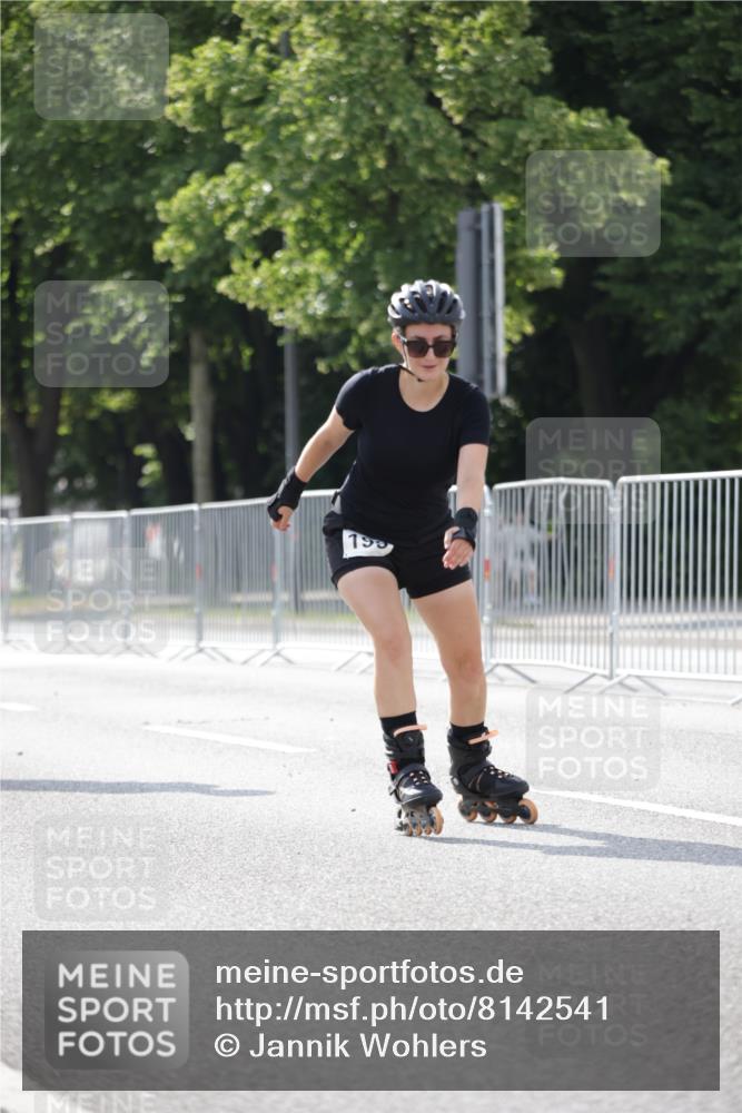 29.06.2025 - hella hamburg halbmarathon Jannik Wohlers http://msf.ph/oto/8142541 29.06.2025 09:05:55 Lombardsbrücke  meine-sportfotos.de