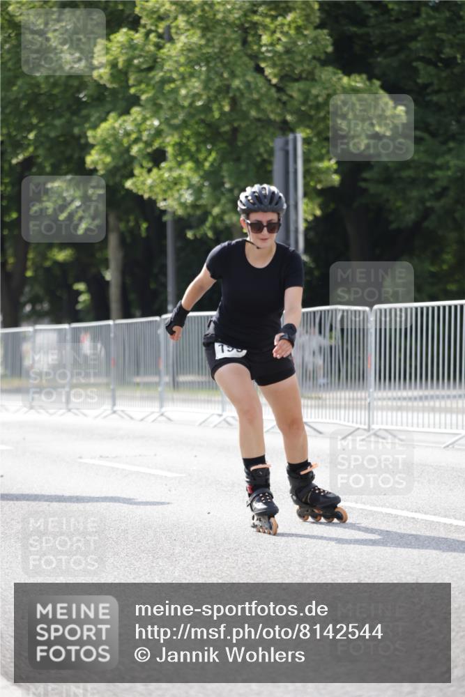 29.06.2025 - hella hamburg halbmarathon Jannik Wohlers http://msf.ph/oto/8142544 29.06.2025 09:05:55 Lombardsbrücke  meine-sportfotos.de