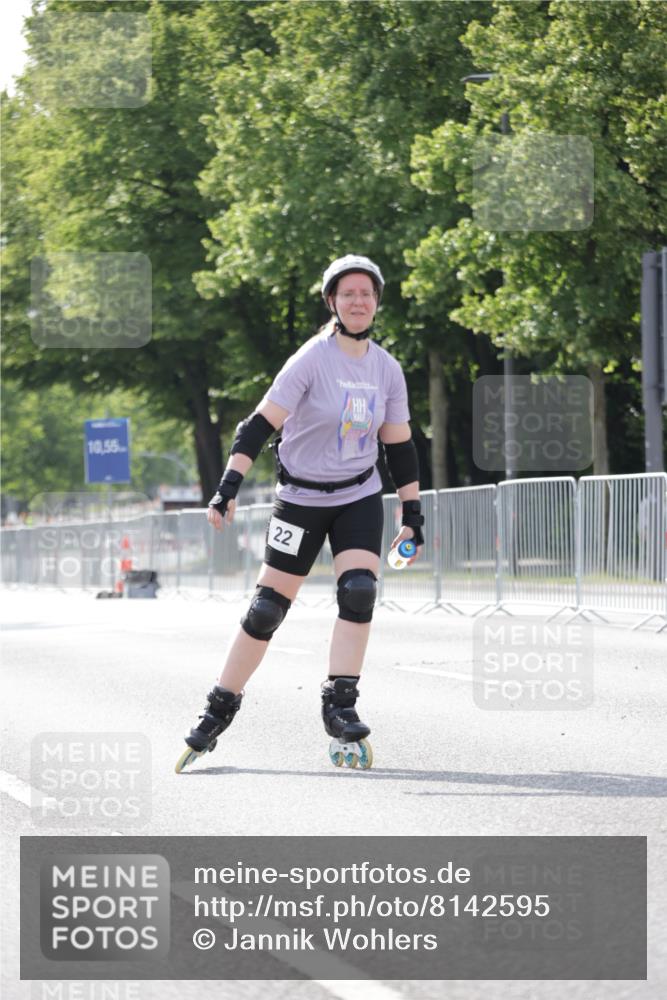 29.06.2025 - hella hamburg halbmarathon Jannik Wohlers http://msf.ph/oto/8142595 29.06.2025 09:05:57 Lombardsbrücke  meine-sportfotos.de