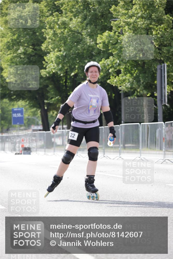 29.06.2025 - hella hamburg halbmarathon Jannik Wohlers http://msf.ph/oto/8142607 29.06.2025 09:05:57 Lombardsbrücke  meine-sportfotos.de
