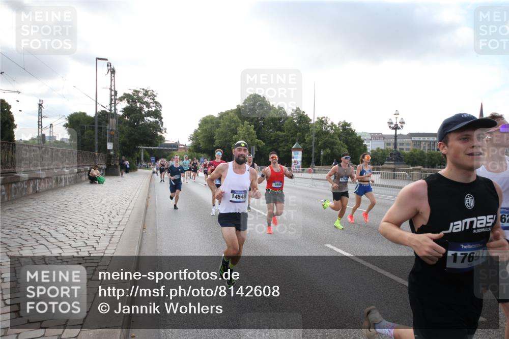 29.06.2025 - hella hamburg halbmarathon Jannik Wohlers http://msf.ph/oto/8142608 29.06.2025 09:45:33 Lombardsbrücke 1080, 1686, 1894, 2460, 4463, 4812, 5187, 5550, 6495, 6878, 7186, 7880, 7965, 8062, 9345, 10270, 10453, 10484, 11199, 12189, 12232, 12681, 13167, 13343, 13686, 13754, 14167, 14548, 14549, 14622, 14699, 15054, 15326, 15507, 15835, 16148, 16695, 16724, 16755, 16963, 17056, 17117, 17322, 17691, 18135, 18854, 19022, 19118 meine-sportfotos.de