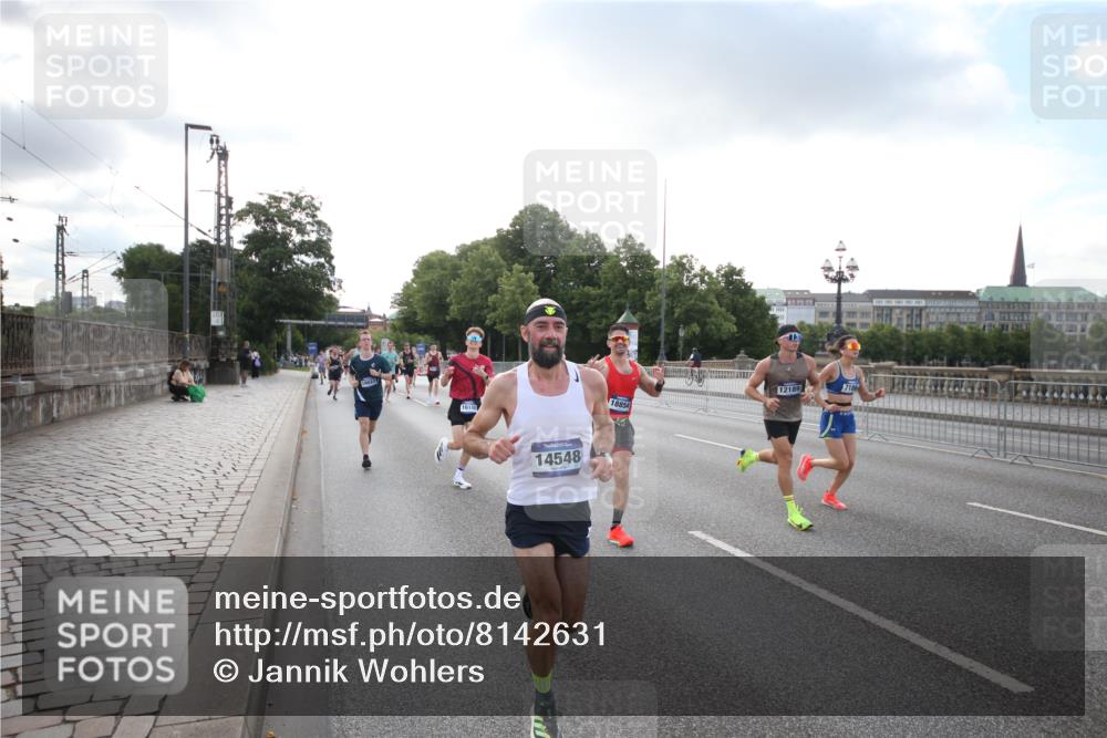 29.06.2025 - hella hamburg halbmarathon Jannik Wohlers http://msf.ph/oto/8142631 29.06.2025 09:45:33 Lombardsbrücke 1080, 1686, 1894, 2460, 4463, 4812, 5187, 5550, 6495, 6878, 7186, 7880, 7965, 8062, 9345, 10270, 10453, 10484, 11199, 12189, 12232, 12681, 13167, 13343, 13686, 13754, 14167, 14548, 14549, 14622, 14699, 15054, 15326, 15507, 15835, 16148, 16695, 16724, 16755, 16963, 17056, 17117, 17322, 17691, 18135, 18854, 19022, 19118 meine-sportfotos.de