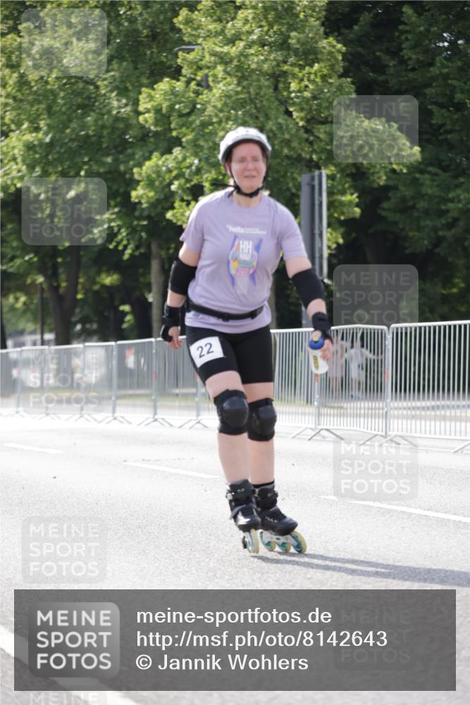 29.06.2025 - hella hamburg halbmarathon Jannik Wohlers http://msf.ph/oto/8142643 29.06.2025 09:05:57 Lombardsbrücke  meine-sportfotos.de