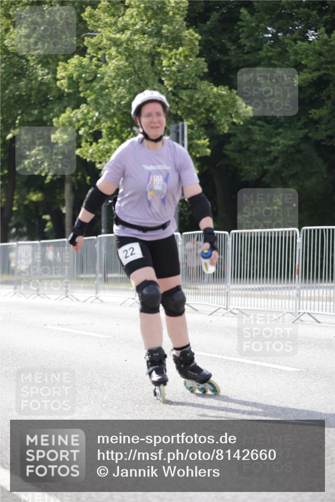 29.06.2025 - hella hamburg halbmarathon Jannik Wohlers http://msf.ph/oto/8142660 29.06.2025 09:05:57 Lombardsbrücke  meine-sportfotos.de