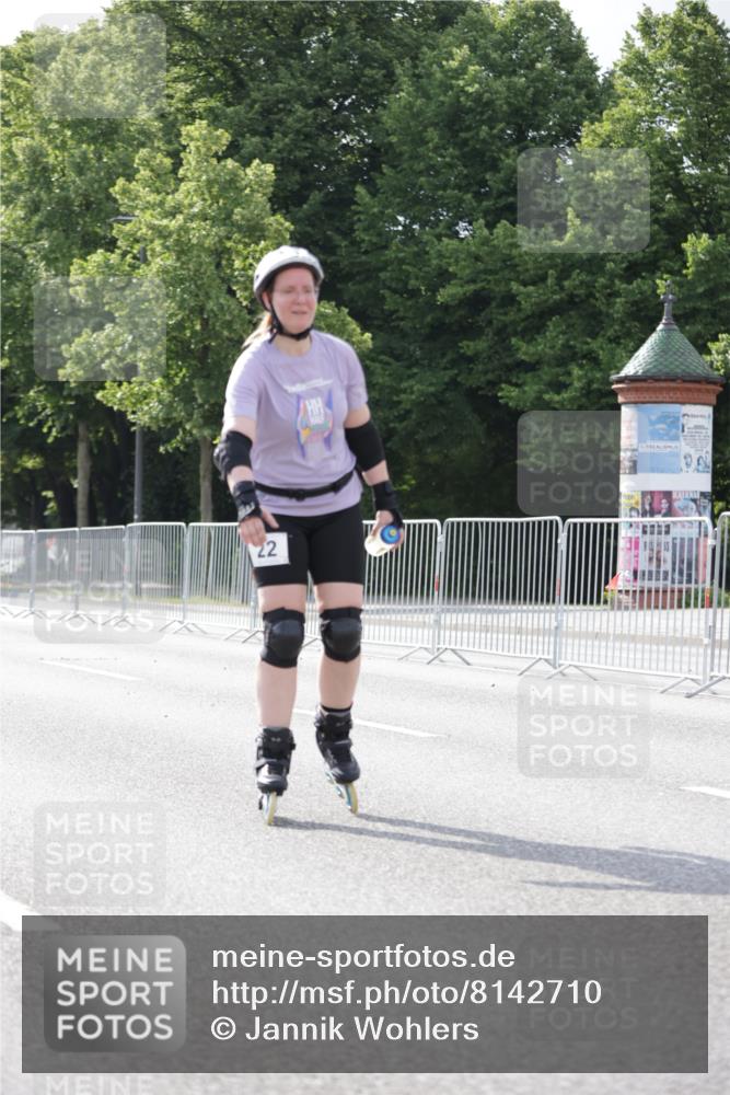 29.06.2025 - hella hamburg halbmarathon Jannik Wohlers http://msf.ph/oto/8142710 29.06.2025 09:05:58 Lombardsbrücke  meine-sportfotos.de