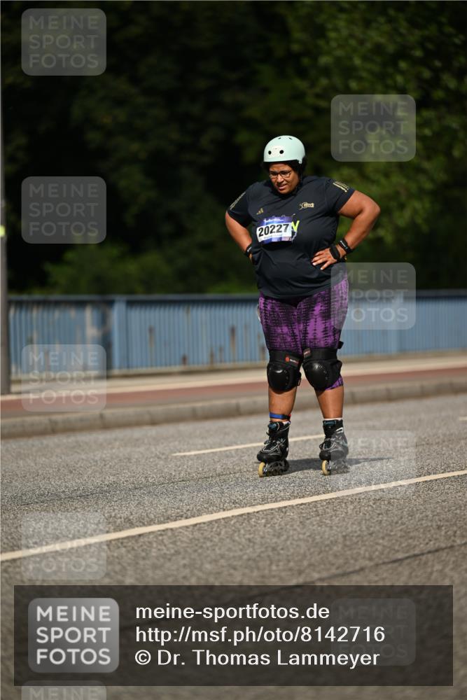 29.06.2025 - hella hamburg halbmarathon Dr. Thomas Lammeyer http://msf.ph/oto/8142716 29.06.2025 09:11:28 Kennedybrücke  meine-sportfotos.de