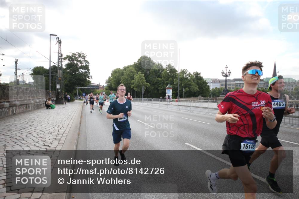 29.06.2025 - hella hamburg halbmarathon Jannik Wohlers http://msf.ph/oto/8142726 29.06.2025 09:45:34 Lombardsbrücke 1080, 1686, 1894, 2460, 4463, 4812, 5187, 5550, 6169, 6495, 6878, 7186, 7880, 7965, 8062, 9345, 10270, 10453, 10484, 11199, 12189, 12232, 12681, 13167, 13343, 13686, 13754, 14167, 14548, 14549, 14622, 14699, 15054, 15326, 15507, 15835, 16148, 16695, 16724, 16755, 16963, 17056, 17117, 17322, 17691, 18135, 18854, 19022, 19118 meine-sportfotos.de