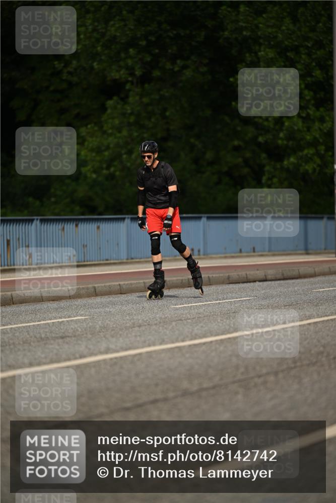 29.06.2025 - hella hamburg halbmarathon Dr. Thomas Lammeyer http://msf.ph/oto/8142742 29.06.2025 09:00:49 Kennedybrücke  meine-sportfotos.de