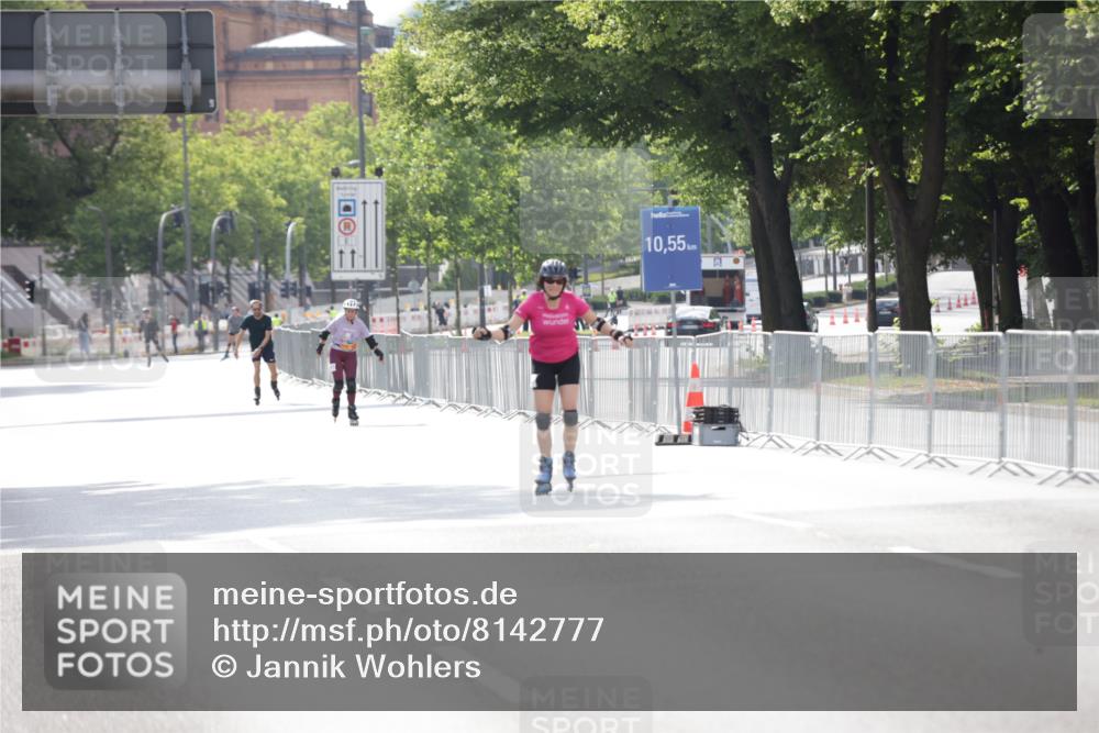29.06.2025 - hella hamburg halbmarathon Jannik Wohlers http://msf.ph/oto/8142777 29.06.2025 09:06:29 Lombardsbrücke  meine-sportfotos.de