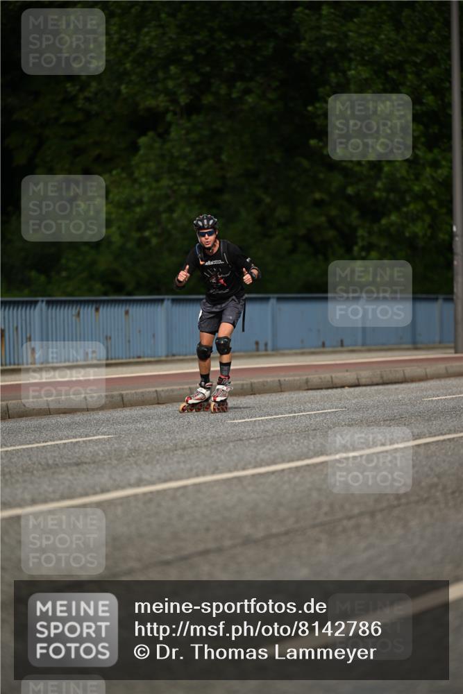 29.06.2025 - hella hamburg halbmarathon Dr. Thomas Lammeyer http://msf.ph/oto/8142786 29.06.2025 09:00:51 Kennedybrücke  meine-sportfotos.de