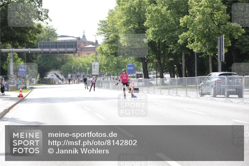 29.06.2025 - hella hamburg halbmarathon Jannik Wohlers http://msf.ph/oto/8142802 29.06.2025 09:06:30 Lombardsbrücke  meine-sportfotos.de